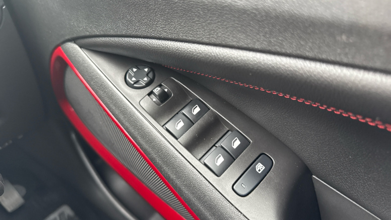 Vauxhall Crossland 1.2 Turbo GS Line 5dr Petrol Hatchback